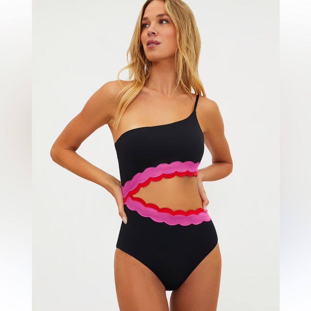 New Beach Riot Liora Scallop One Piece Swimsuit
